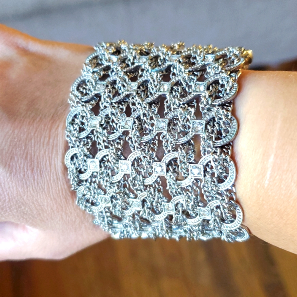 Jennifer Lopez Stimulated Crystal Bracelet